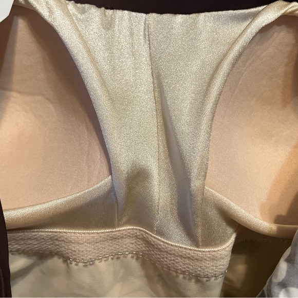 Amica Floral One Piece Swimsuit With Skirt Size 14 NWT - Picture 6 of 11